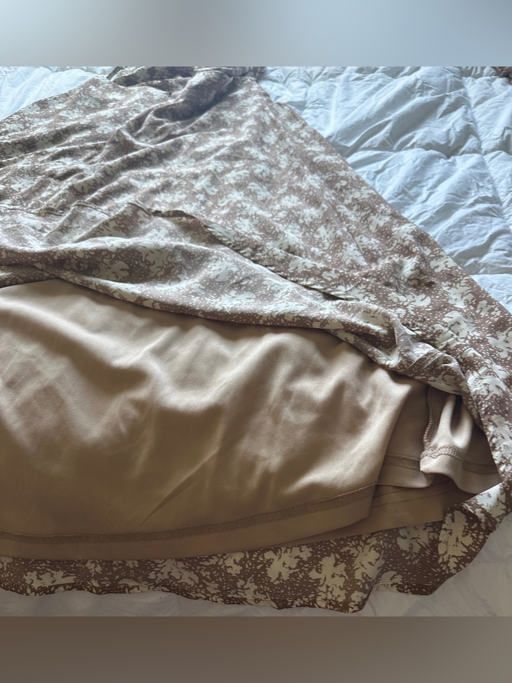 Lulu's light brown Floral Backless Dress Women Large - Picture 4 of 5